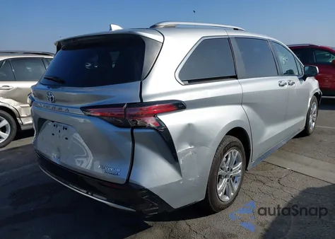 2022 Toyota Sienna Platinum z USA, uszkodzony, nr VIN 5TDESKFC5NS061555